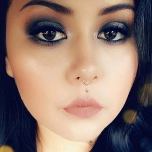 Meet your Posher, Janeth